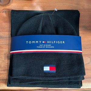 Hat & Scarf